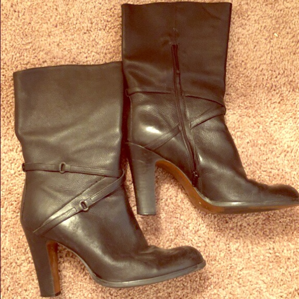 Nine West women’s black leather boots